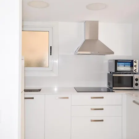 3 Bedroom Beautiful In Льорет-де-Мар